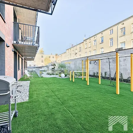 Slovianka Modern Studio By Lookap -Sauna , Parking W Garazu Lodz  Exterior photo